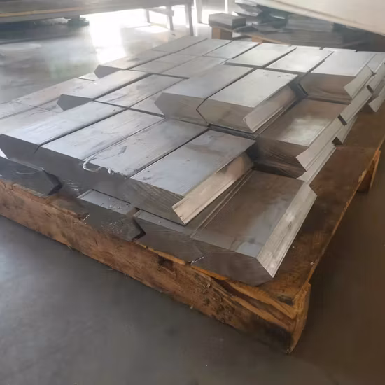 Lingote 1 kg Lingotes gratis Puro / 1/6 Venta de fábrica Lingote de plomo 99.9%